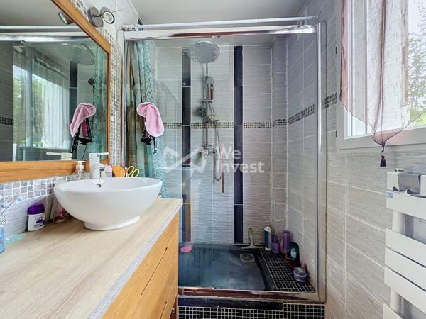 Maison familiale 5 pièces sans travaux, à 8 min de la gare
