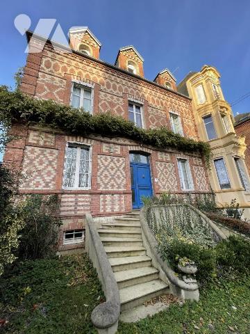 Maison de maître, centre-ville LA FERTE MACE