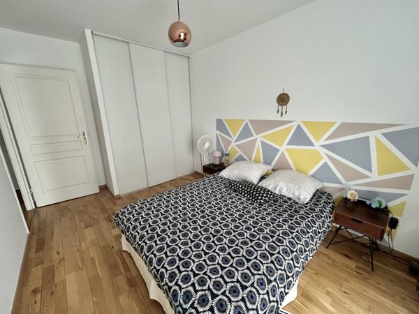 Magnifique appartement avec deux places  de parking privatives.