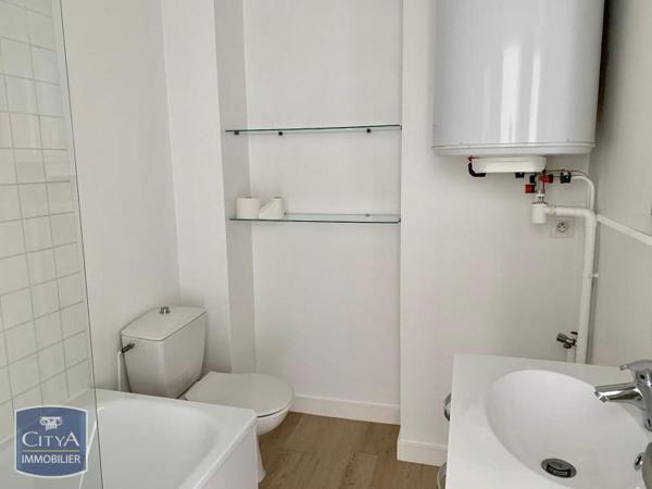 Appartement à louer 1 pièce 25.89m² Laval (53000)