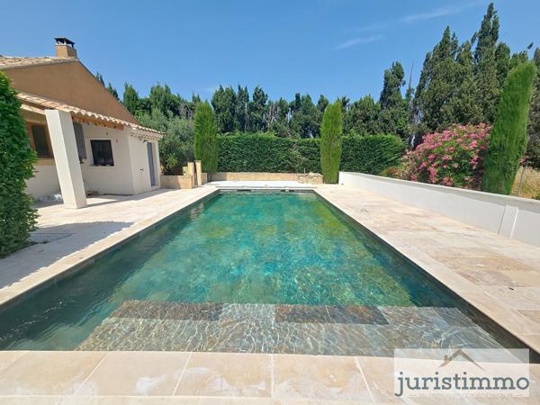 Travaillan (84850) Charmant mas meublé en campagne avec piscine et dépendances 240 m2 à Travaillan