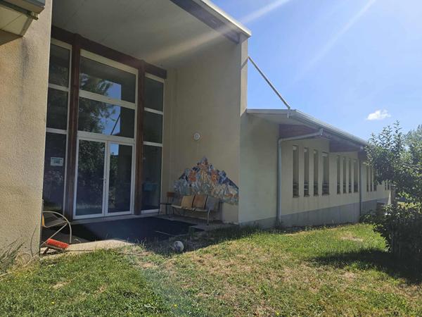 EXCLUSIVITE ! Ensemble immobilier Yssingeaux de plus de 650 m2 sur 8000m2 de terrain clos