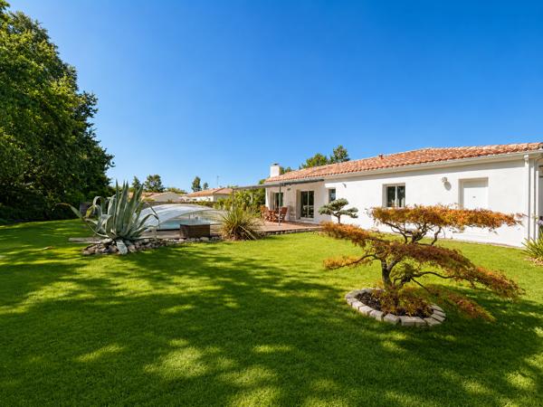 Maison
         6 pièces
        - 138 m² Bien prestige 459 900 € *