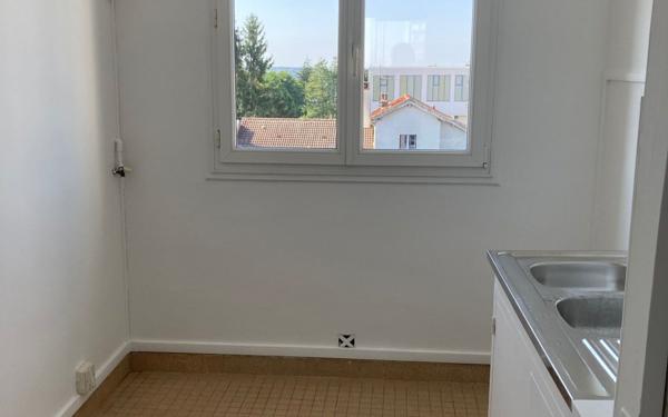 Appartement à vendre    3 pièces • 61,21 m2 Châtillon