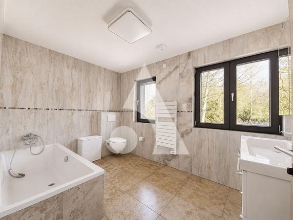 Maison 7 pièces 244 m2