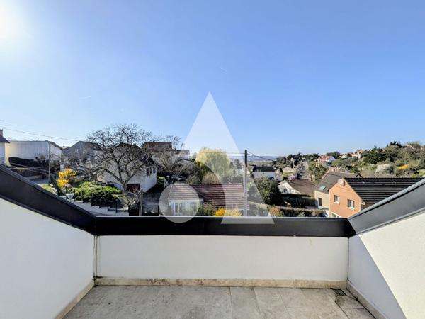 Maison 7 pièces 244 m2