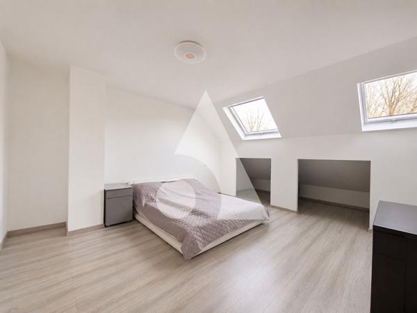 Maison 7 pièces 244 m2