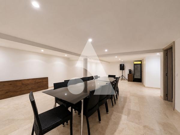 Maison 7 pièces 244 m2