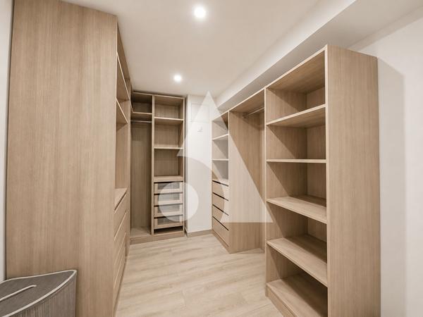 Maison 7 pièces 244 m2