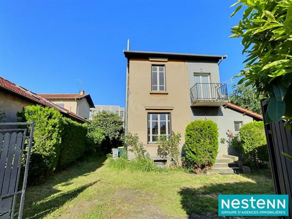 Maison Venissieux 4 pièce(s) 74 m2 - Terrain de 442m² située au calme au fond d'une impasse