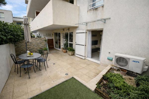 Appartement 2 pièces à vendre à La Ciotat en rez de jardin