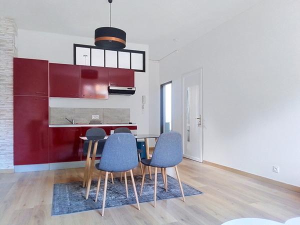 SAINT-BRIEUC CENTRE - IMMEUBLE DE RAPPORT - 5 APPARTEMENTS MEUBLÉS - BON RENDEMENT LOCATIF