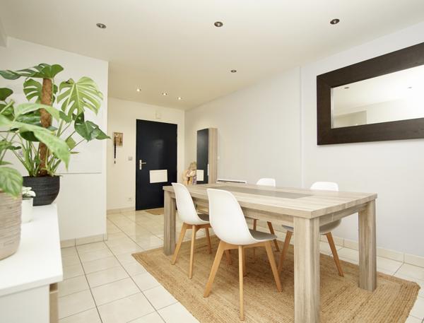 Maison F4 rez-de-jardin, 2 chambres, terrain 160 m2 + parking et cave