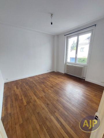 Location maison Nantes : 2 022 € - AJP Immobilier Nantes Rond-Point de Rennes