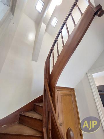 Location maison Nantes : 2 022 € - AJP Immobilier Nantes Rond-Point de Rennes