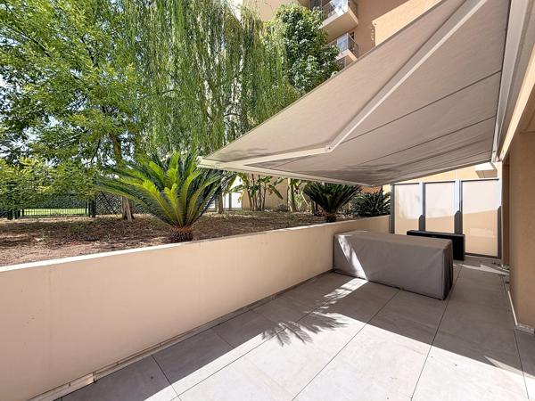 Juan les Pins - 2-3 pièces 50m2 - Rez-de-jardin 100m2 - Stationnement