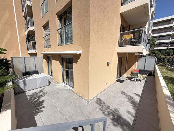 Juan les Pins - 2-3 pièces 50m2 - Rez-de-jardin 100m2 - Stationnement