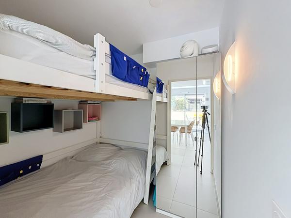 Juan les Pins - 2-3 pièces 50m2 - Rez-de-jardin 100m2 - Stationnement