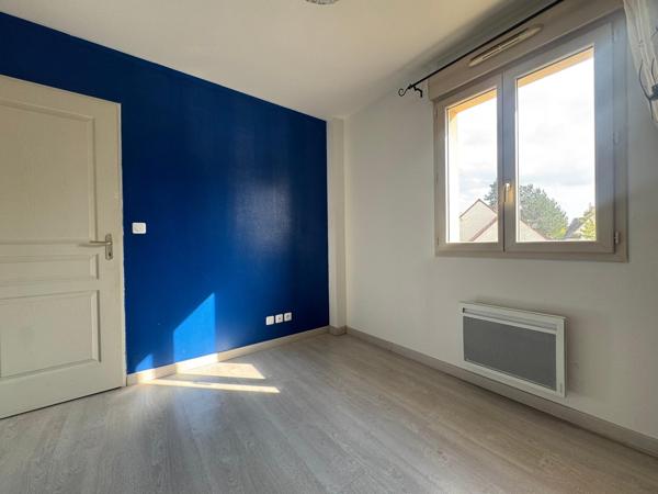 Maison à PERDREAUVILLE, 78200 - 6 pièces 102m²