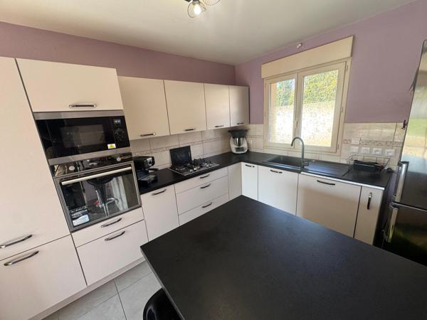 Maison à PERDREAUVILLE, 78200 - 6 pièces 102m²