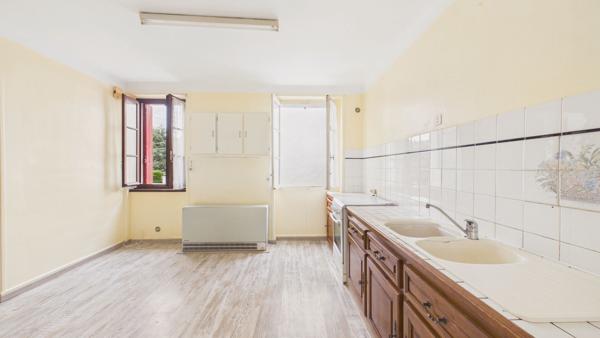 Appartement Hasparren 5 pièce(s) 115 m2 avec jardin privatif, garage fermé et grande cave Hasparren