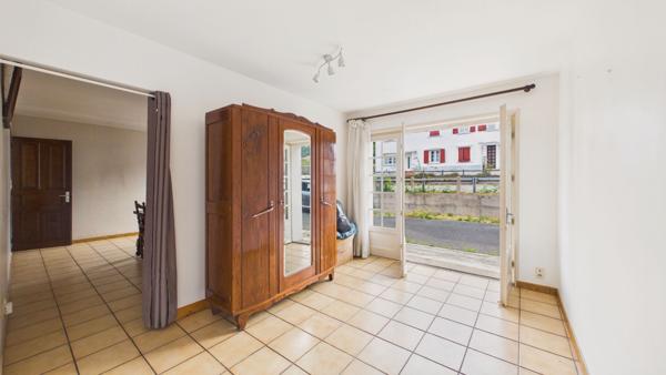 Appartement Hasparren 5 pièce(s) 115 m2 avec jardin privatif, garage fermé et grande cave Hasparren