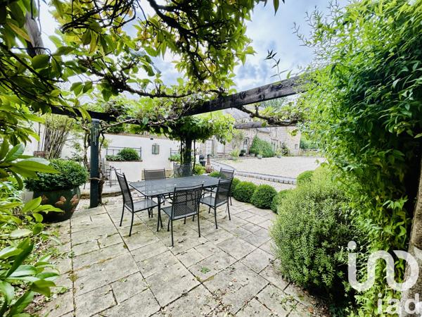 Maison à vendre 7 pièces 245 m² Le Ferré