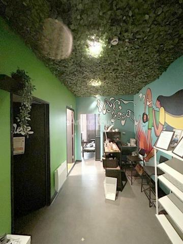 BUREAUX à VENDRE de 122 m²