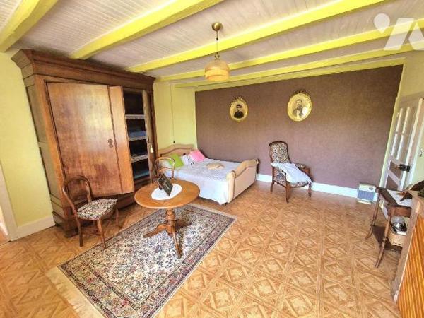 Entre Vignes et forêts, sur la commune de Cunfin, proche sortie d'autoroute A5, venez découvrir...