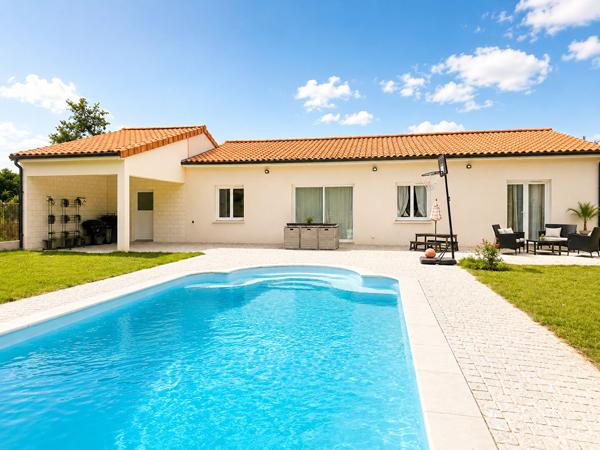 Maison Fontaine Le Comte 4 pièce(s) 113 m2