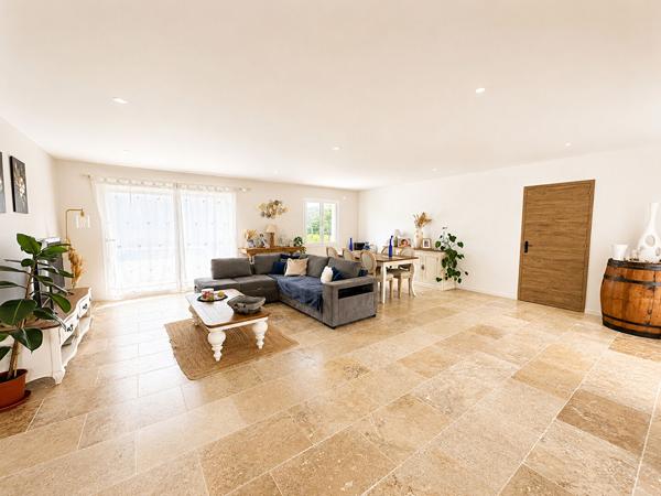 Maison Fontaine Le Comte 4 pièce(s) 113 m2