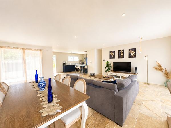 Maison Fontaine Le Comte 4 pièce(s) 113 m2