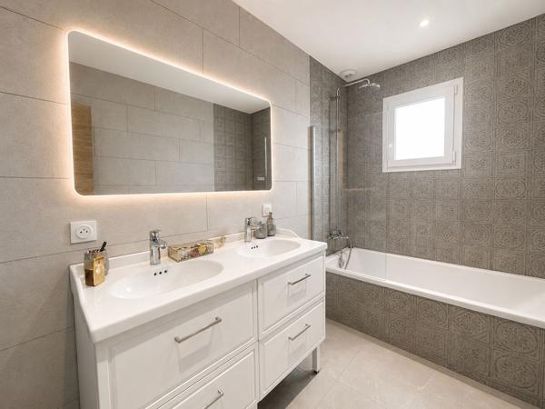 Maison Fontaine Le Comte 4 pièce(s) 113 m2