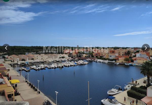 Emplacement idéal sur la Marina