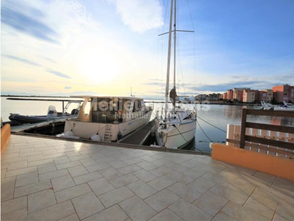 Emplacement idéal sur la Marina