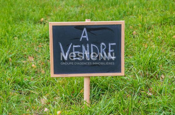 Terrain constructible, belle façade, saint nazaire immaculée libre de constructeur. 222 m2.