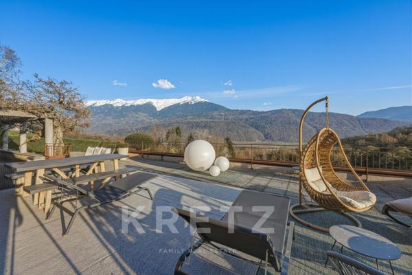 Château de Savoie, sentinelle historique entre Albertville et Chambéry.