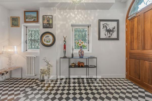 Château de Savoie, sentinelle historique entre Albertville et Chambéry.