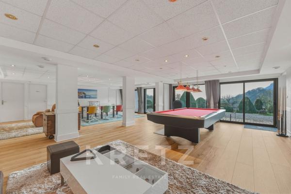 Château de Savoie, sentinelle historique entre Albertville et Chambéry.