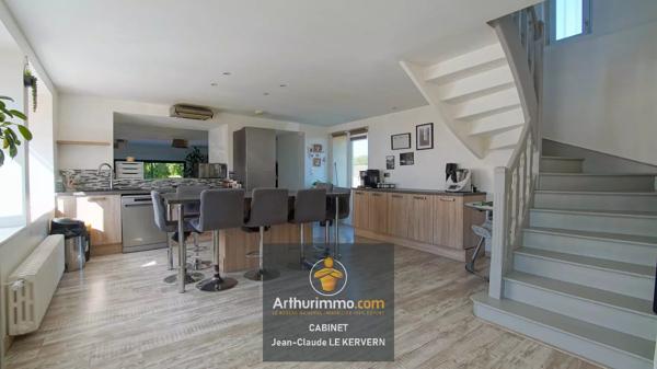 Vente                                                      Maison
                        
                     6 pièces                      183 m2                     à Saint-Brieuc