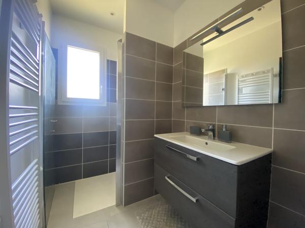 La Teste de Buch, proche Port ! Maison 4 pièces de 110 m2, parcelle de 536 m2 !