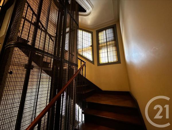 Appartement F5 à vendre  5 pièces - 132,44 m2 ST CLOUD - 92