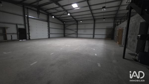 Location atelier 600 m² Chepniers