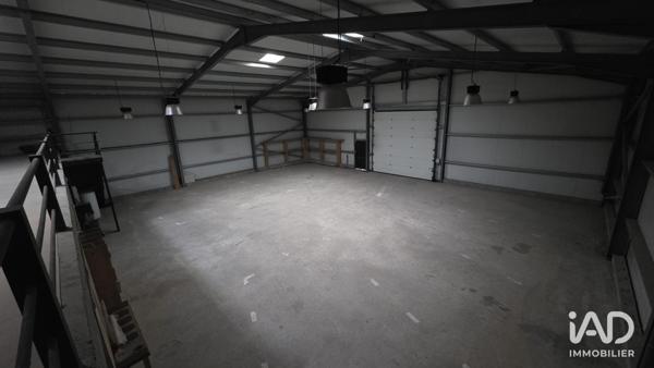 Location atelier 600 m² Chepniers