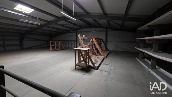 Location atelier 600 m² Chepniers