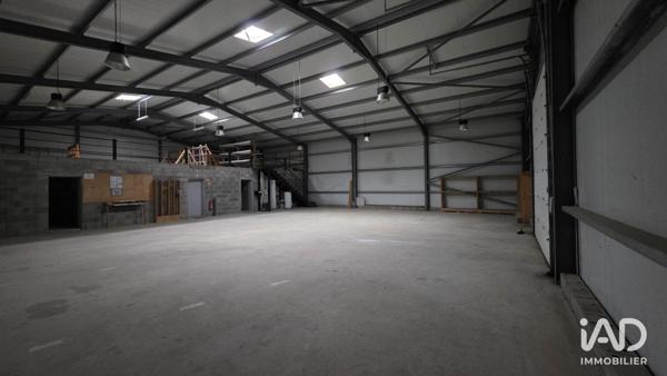 Location atelier 600 m² Chepniers