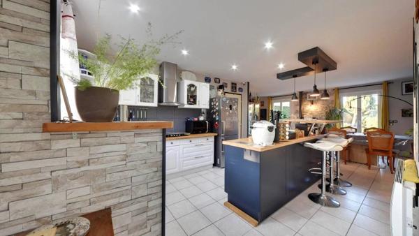 Vente Maison 5 pièces 93 m2 à Fontenay-Trésigny