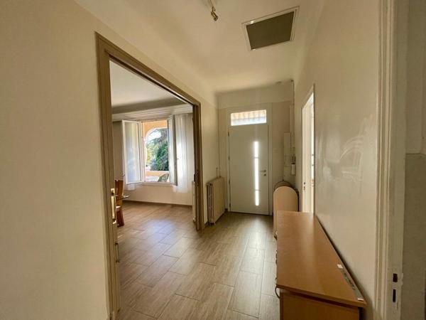Superbe Haut de Villa T4 avec jardin, Toulon Ouest (83200)