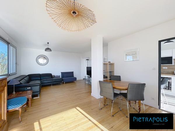 Caluire-T3 de 88m2 rue Chemin petit- Balcon-parking-vue panoramique