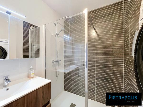 Caluire-T3 de 88m2 rue Chemin petit- Balcon-parking-vue panoramique